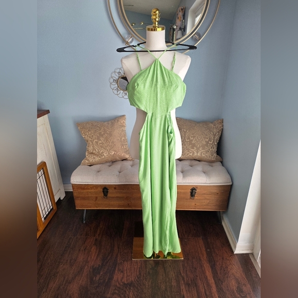 Louna Halter Cutout Midi Dress - Picture 2 of 6